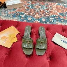 Louis Vuitton Slippers